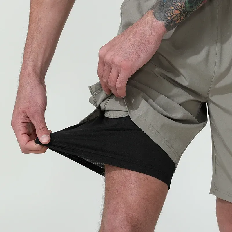 stretch test on the liner of the 2 in 1 gym shorts