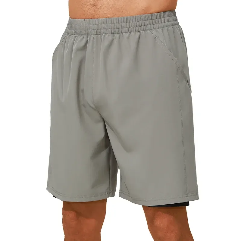 mid rise fit of the 2 in 1 gym shorts