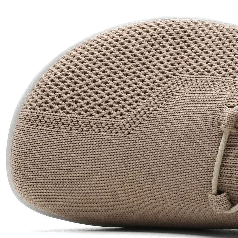 close up of the breathable knit upper